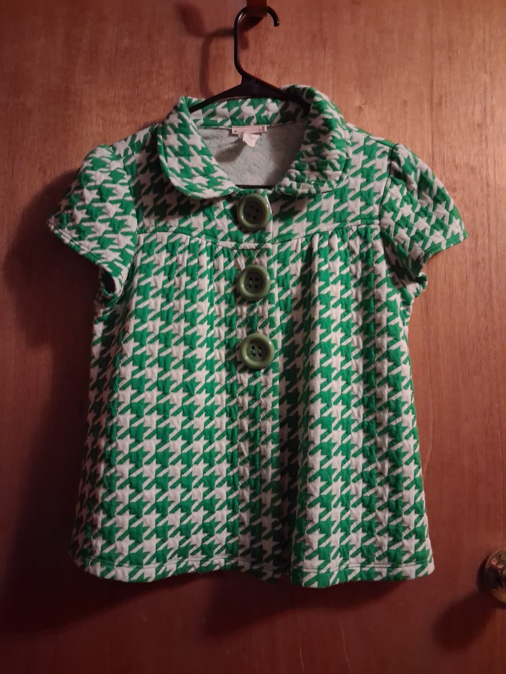 Green Houndstooth Short-Sleeve Kids Jacket with Button Front